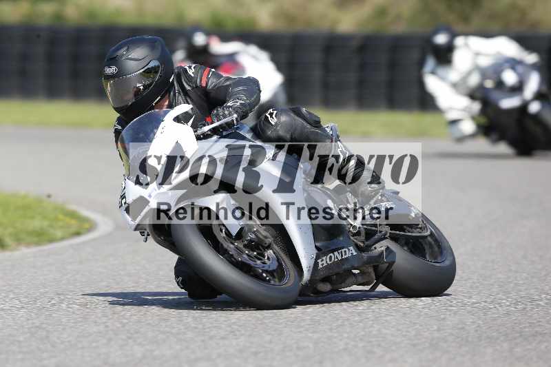 /44 09.08.2025 Plüss Moto Sport ADR/Freies Fahren/504